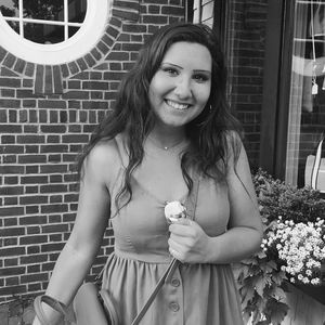 Meet your Posher, Victoria